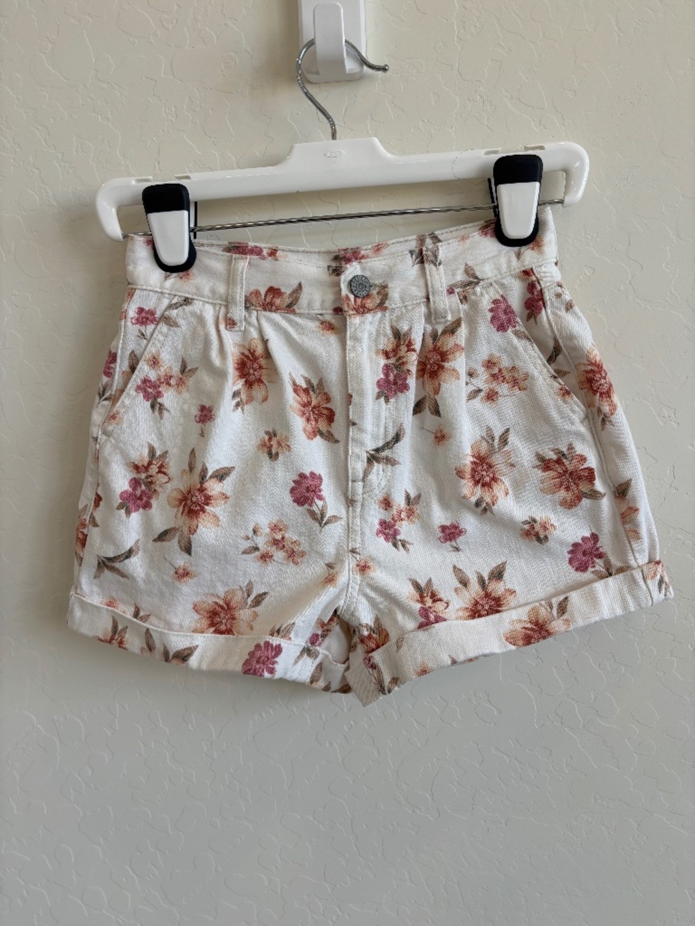AE Floral Denim Mom Shorts ✨ Cottagecore Boho High-Waisted, Size 00